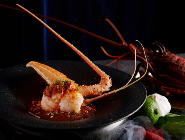Where Cantonese Craftsmanship Meets the Vibrancy of Bangkok
